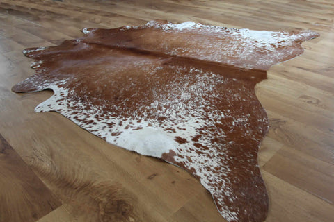 Rich Caramel and Cream Speckled Cowhide Rug